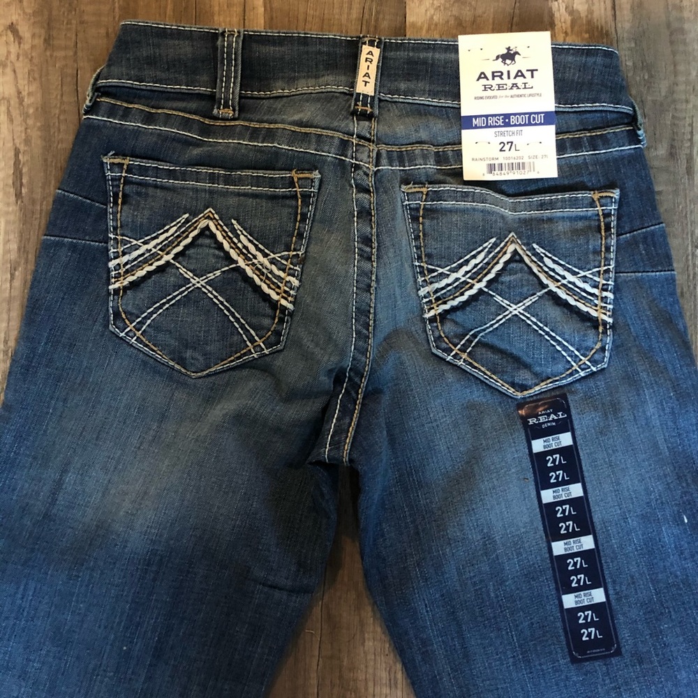 Arias REAL mid rise boot cut jeans